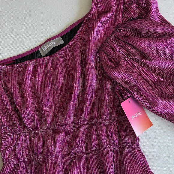 NWT Pink Metallic One-Shoulder Top - Picture 5 of 7